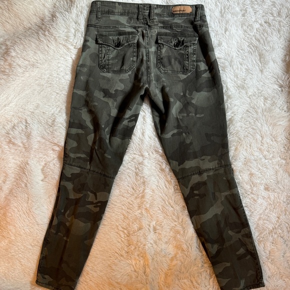 Y2k Union Bay Camo Pants - Picture 6 of 11